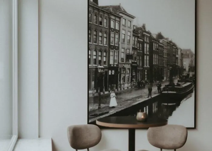 Boutique Hotel First City