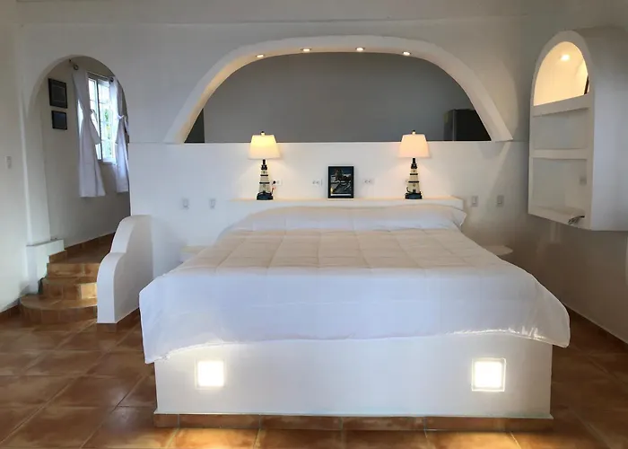 Oceanfront Bungalows - Paradise Rentals