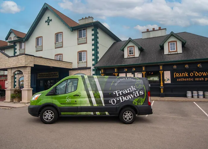 Irish Cottage Inn & Suites Galena
