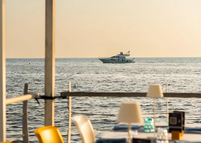 Popula - The Lifestyle Hotel
