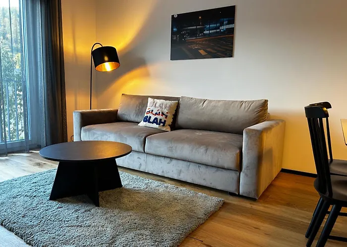 Cella Apartments ****