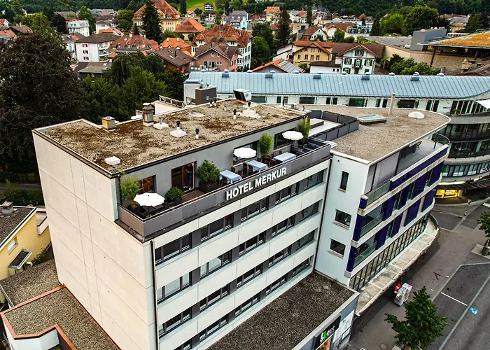 Hotel Merkur - West Station