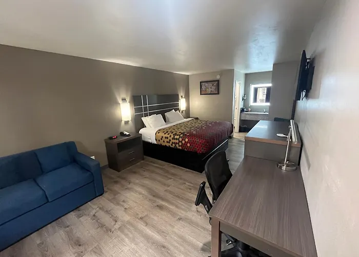 Econo Lodge Inn & Suites Murfreesboro Shopping District