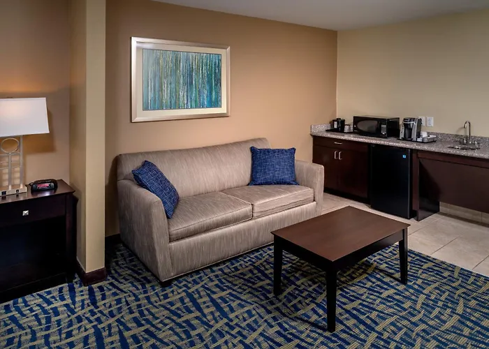 Holiday Inn Express & Suites Lebanon By Ihg