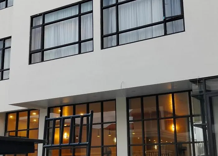Hotel Gulmohar