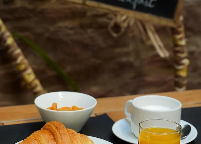 Hotel Le Grillon
