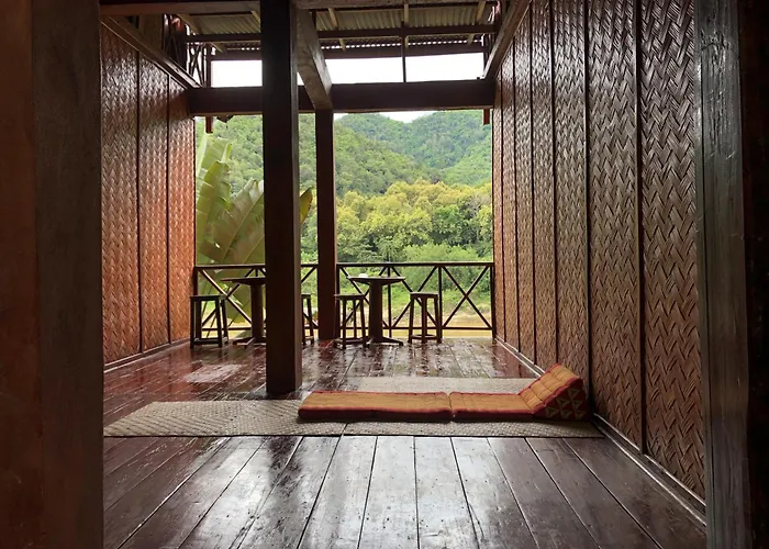 Mekong Riverside Lodge