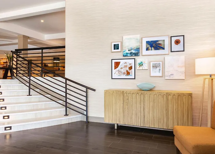 Hilton Garden Inn Monterey
