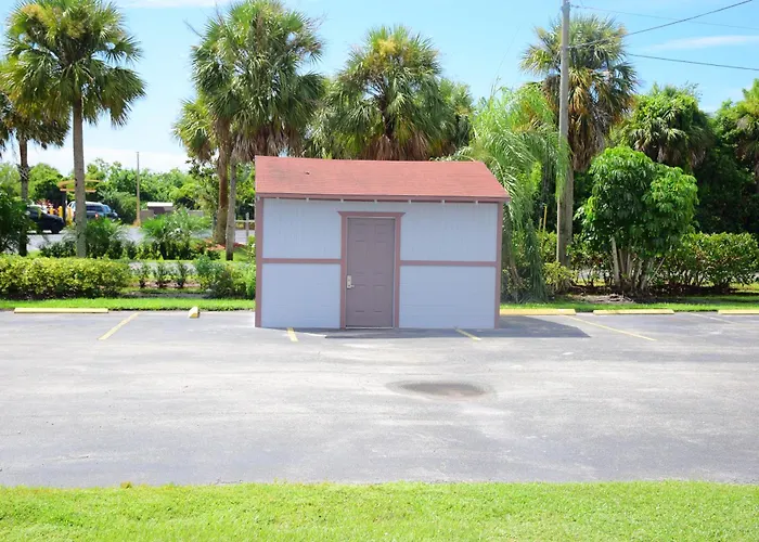 Flamingo Motel Okeechobee
