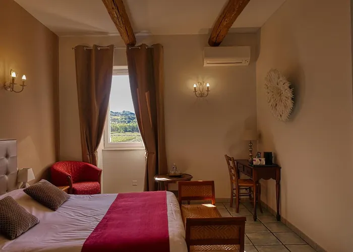 Logis Hotel La Bastide Des Monges