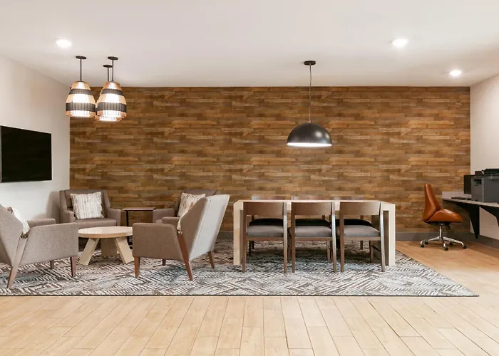 Candlewood Suites Kansas City Northeast By Ihg