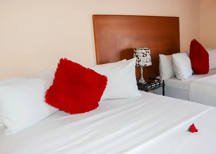 Meet Mekaar Resorts - Nquthu Hotel