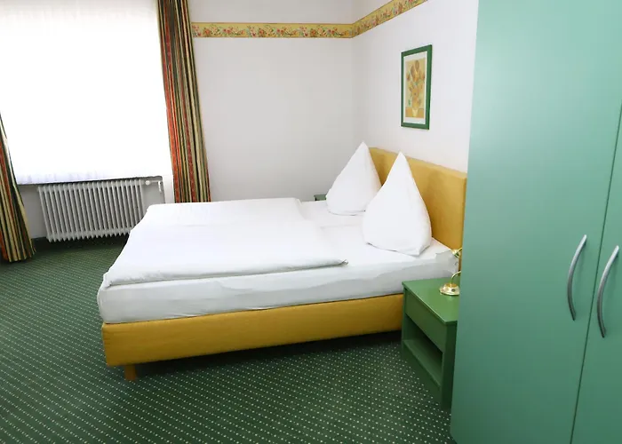 City Hotel