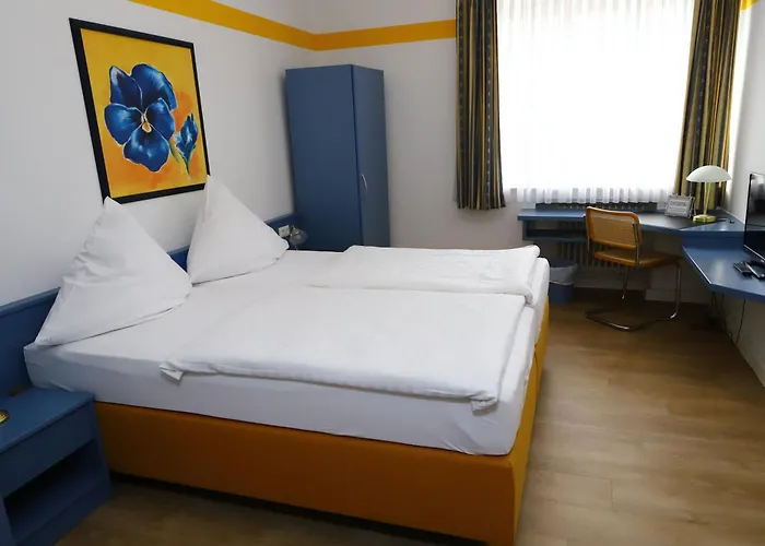 City Hotel