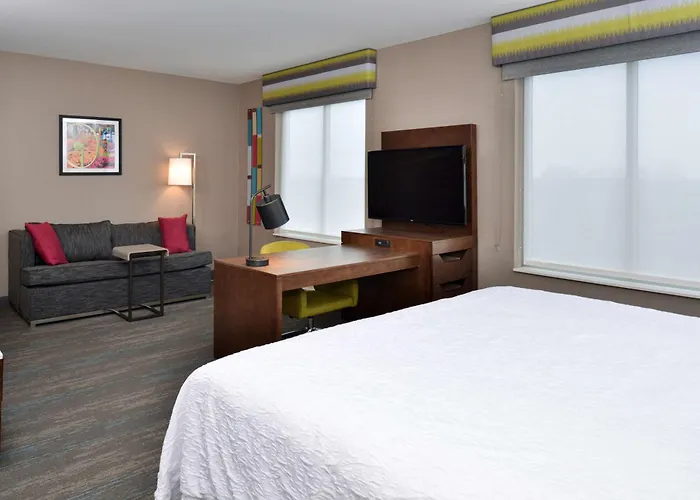 Hampton Inn & Suites Adrian, Mi