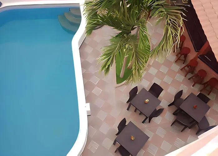 Hotel Manta Beach Madrigal