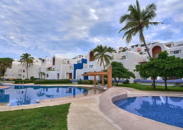 Camino Real Zaashila Huatulco