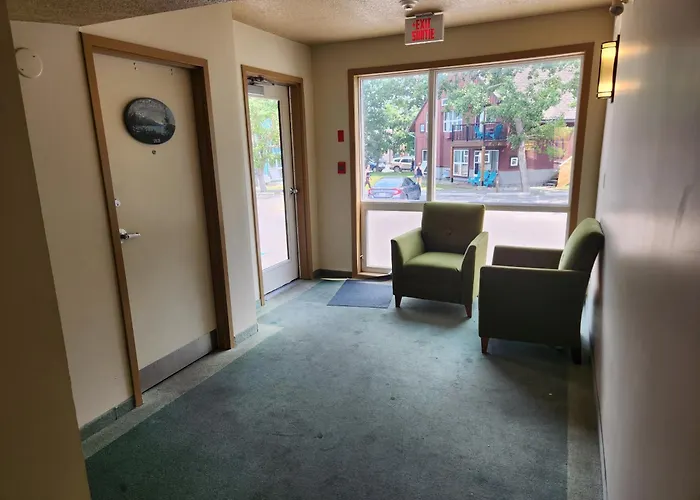 Waterton Lakes Lodge Resort