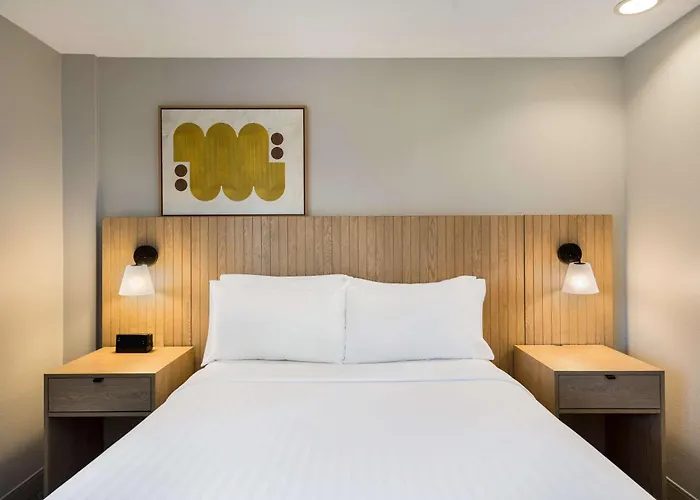 Sonesta Simply Suites Jersey City