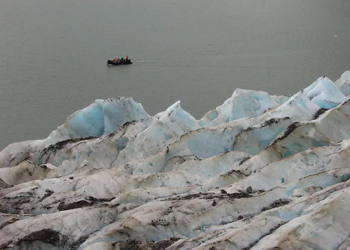 Monte Balmaceda Lodge & Glaciers