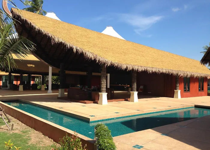 Blue Bay Resort - Access To Pool And Beach-Phuket & Krabi