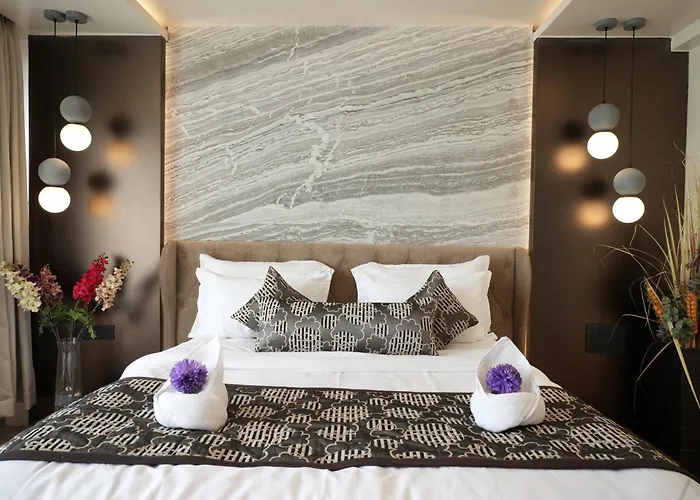 Hotel City Symphony