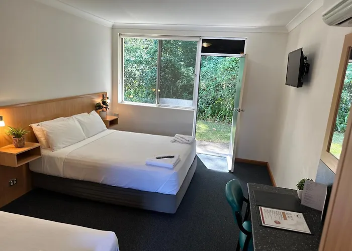 Bull And Bush Hotel