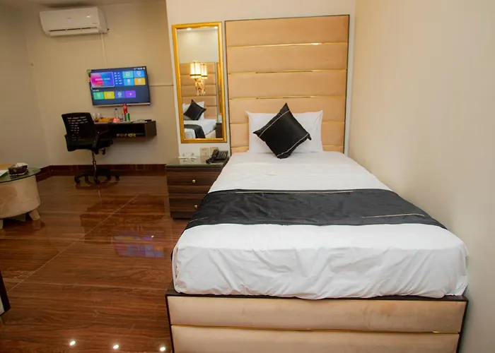 Hotel White Season Gulberg