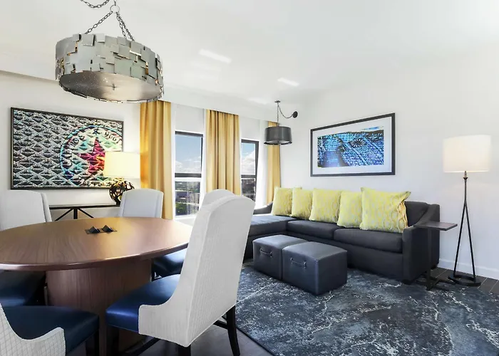 Hampton Inn & Suites Austin - Downtown