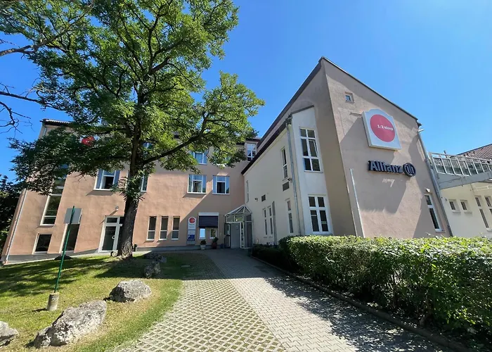 1, 2, Sleep Boardinghouse Unterschleissheim Zentrum