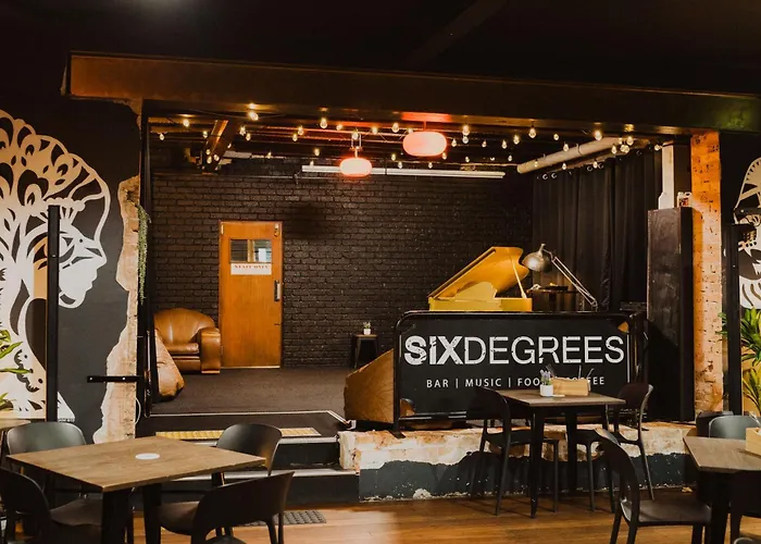 Six Degrees Boutique Hotel