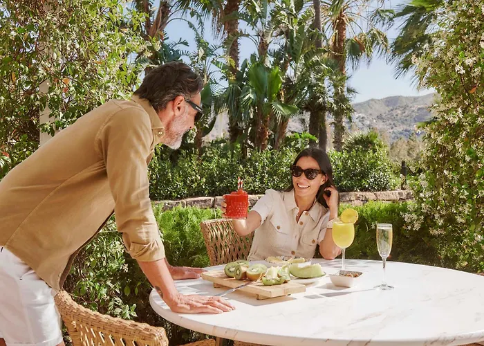 B Bou Hotel La Vinuela & Spa