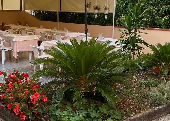 Hotel Fiorenza&Banksia Meublè