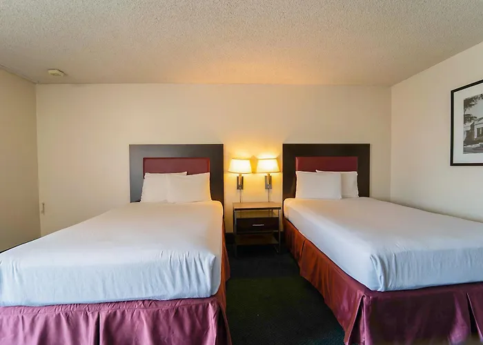 Royal Plaza Inn