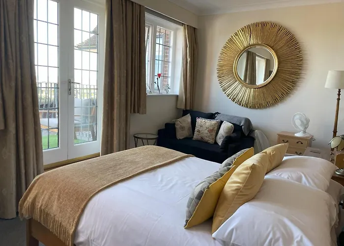 Knights Court Hotel