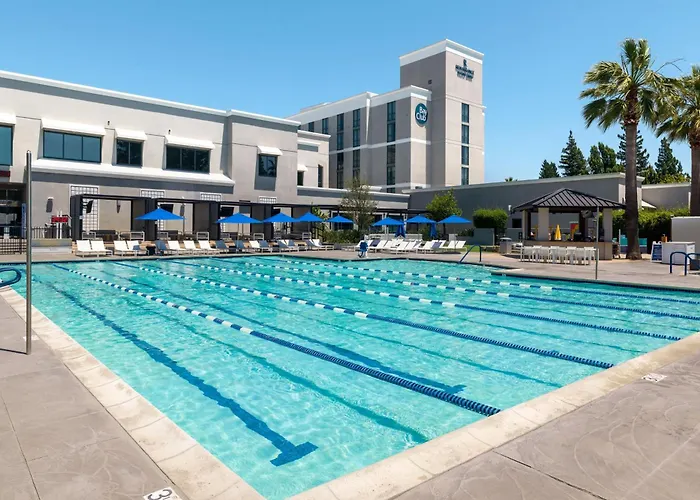 Renaissance Walnut Creek Hotel