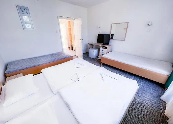 Ce Napfeny Hotel