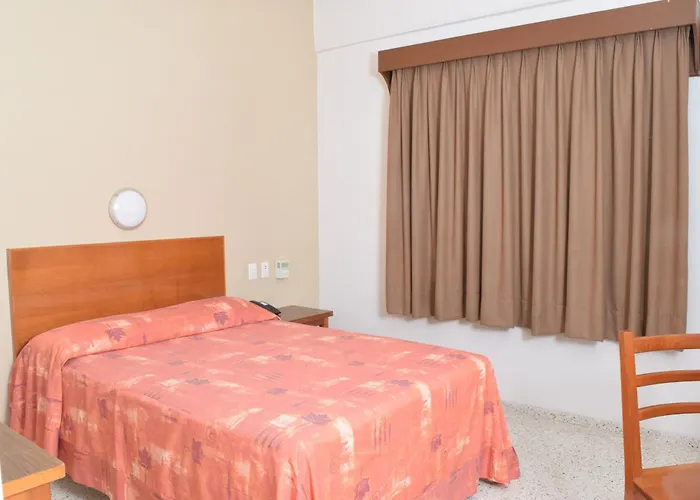 Hotel Delfines - A 2 Calles Del Acuario Veracruz