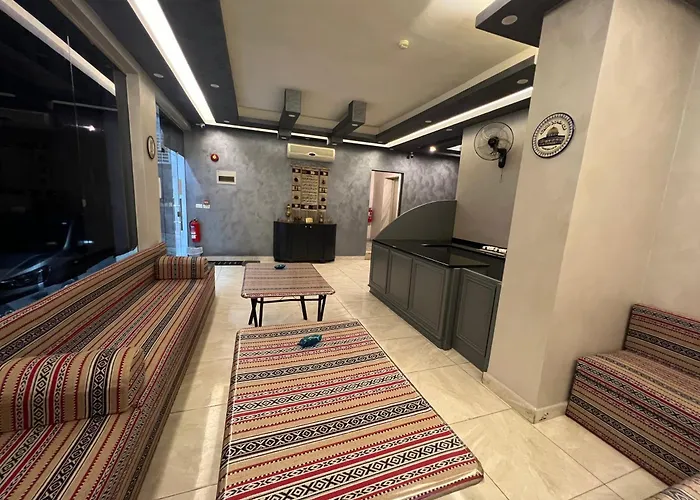 Sandra Hotel