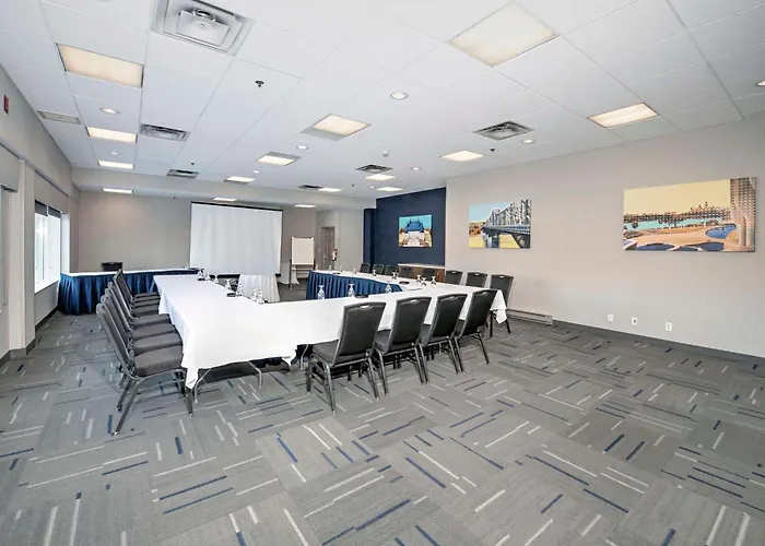 Hampton By Hilton Ottawa