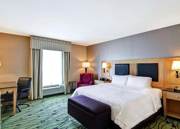 Hampton Inn & Suites Crabtree