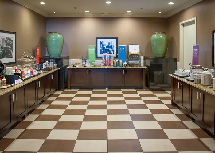 Hampton Inn & Suites New Orleans/Elmwood