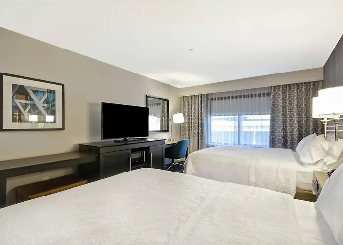 Hampton Inn&Suites Los Angeles Burbank Airport