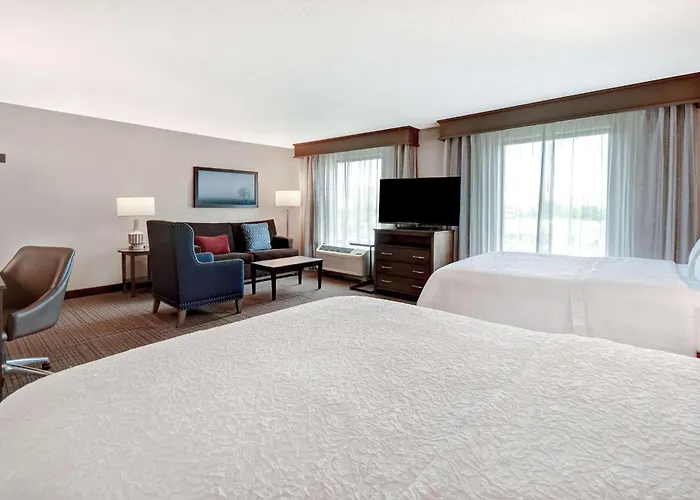 Hampton Inn & Suites Alexandria Old Town Area South