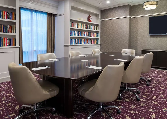 Hampton Inn & Suites Buffalo/Downtown
