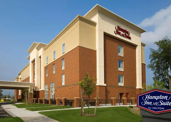 Hampton Inn & Suites Syracuse/Carrier Circle