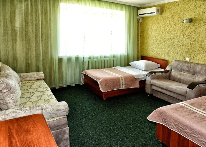 Green City Hotel