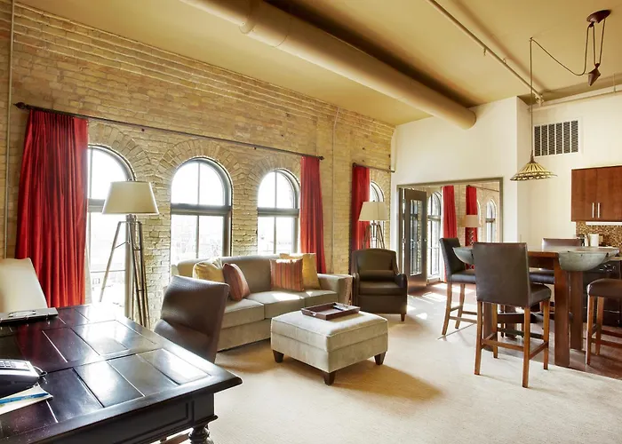 Brewhouse Inn And Suites