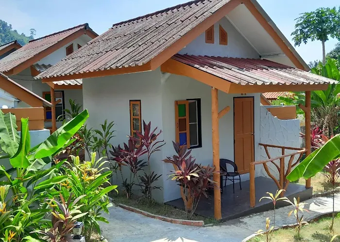 Khaolak Banana Bungalow