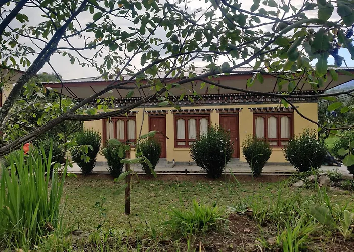 Nirvana Lodge